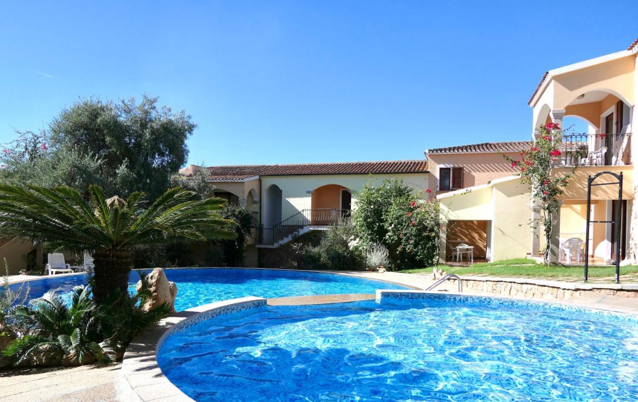 Residence Con Piscina A Badesi, Appartamenti Con Wifi E A.C Dış mekan fotoğraf