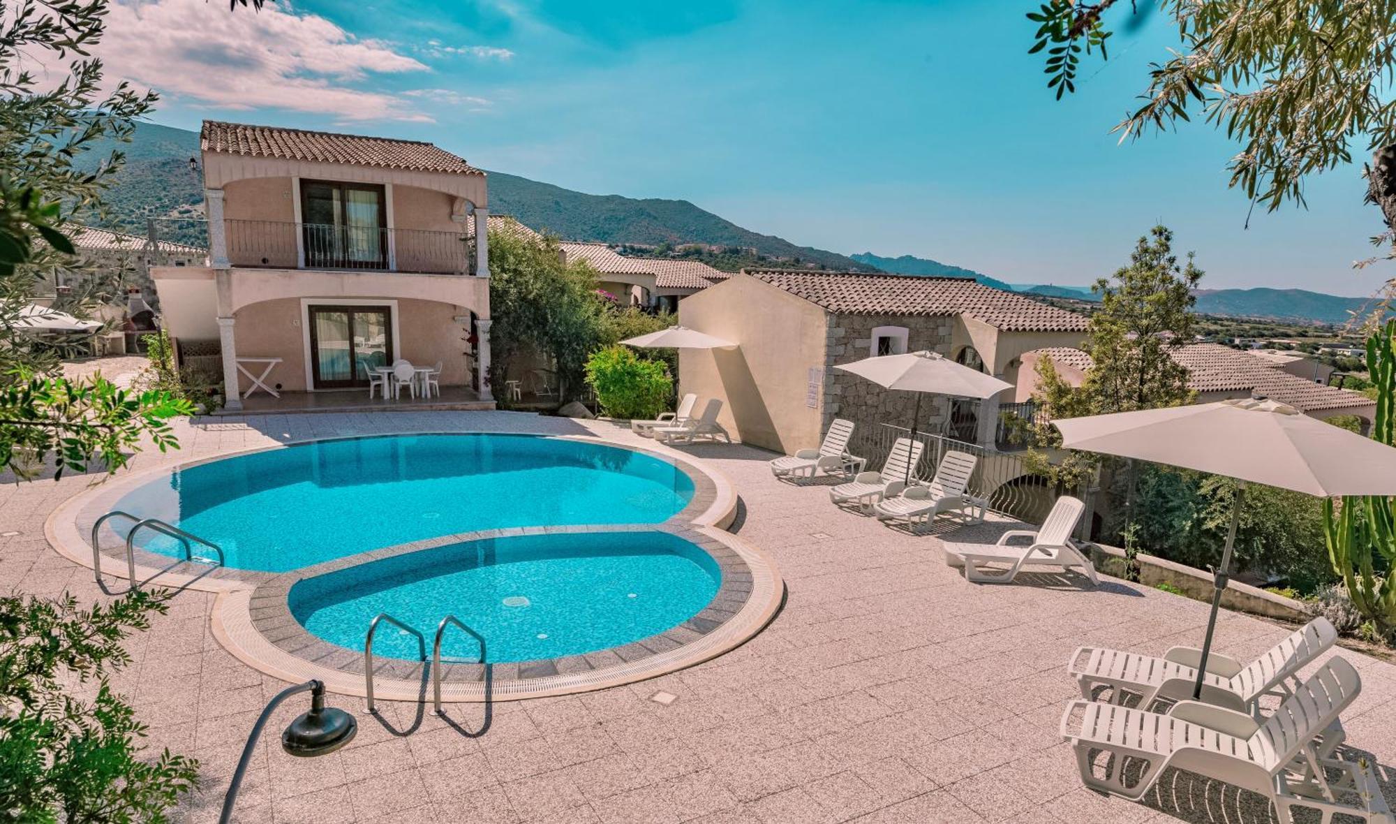 Residence Con Piscina A Badesi, Appartamenti Con Wifi E A.C Dış mekan fotoğraf